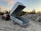 Lukket tilhenger med lokk, vanlig B-førerkort 750kg